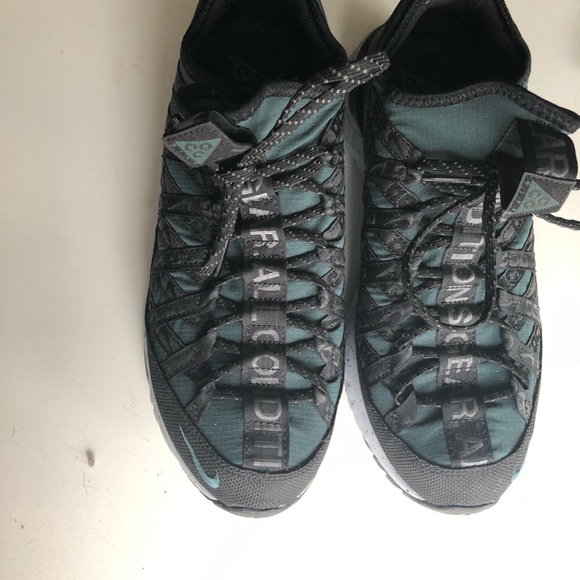 COPY - Nike ACG React Terra Gobe Sneaker - Picture 7 of 9